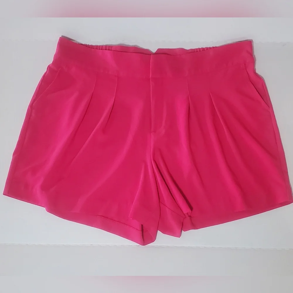 TORRID hot Pink Size 22 Wide Leg Studio‎ Crepe shorts with pockets